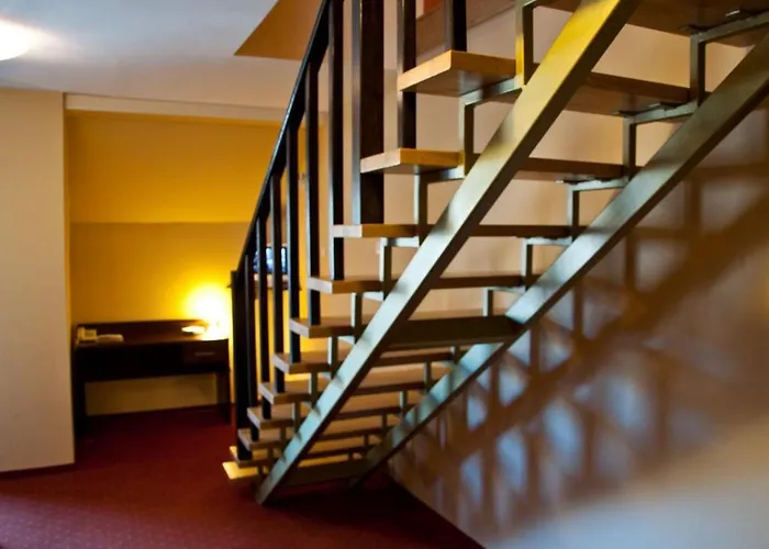 Debina לינה וארוחת בוקר